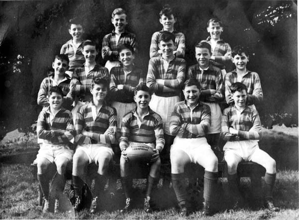 1963-64.jpg - 1957/58  Lindsay Wilson, Bernard Doyle,Geoff Craig, Eugene Galbraith?, Brendan McCann, Paul Gunn,?,?,?Leo Forsyth,?, Roddy Zentil, Tom Dalrymple