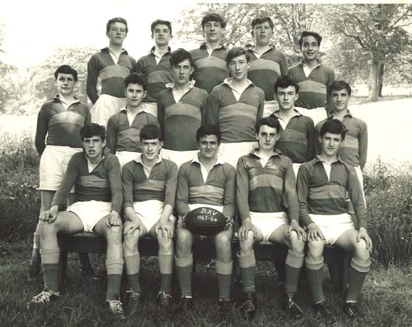 Bxv63.jpg - The B XV from 1963- 64.Back row - Peter Donahue, Tommy Alexander, Freddy D’Agostino, Chris Kerr, Marc Capaldi Middle Row - David Pia, Robbie McLaren, ?, ?, ?, ?Front row - ?, ?, Eion Coulthard, Brian Jackson, Gerry McEneny